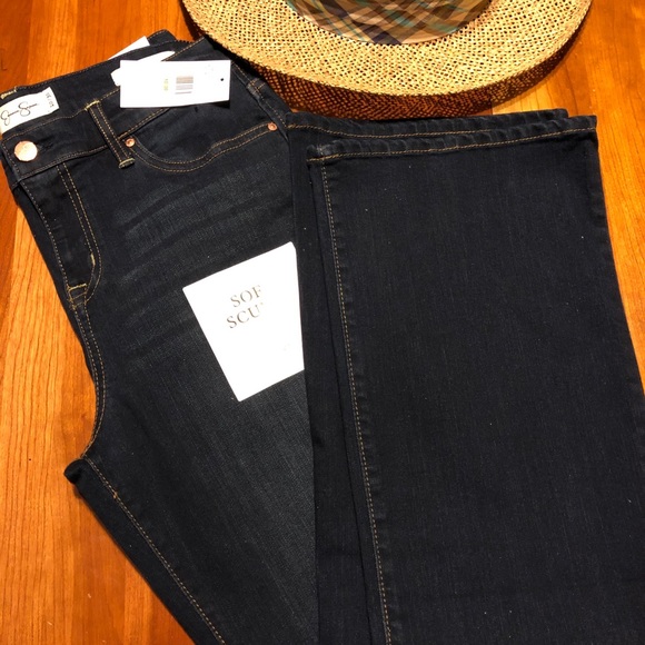 NWT Jessica Simpson Mid Rise Bootcut Jeans! - Picture 4 of 8